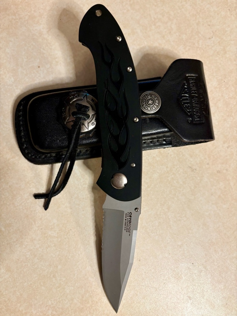 Harley Davidson, flaming legend Cryo edge knife from 2001 with leather sheath - Picture 3 of 15